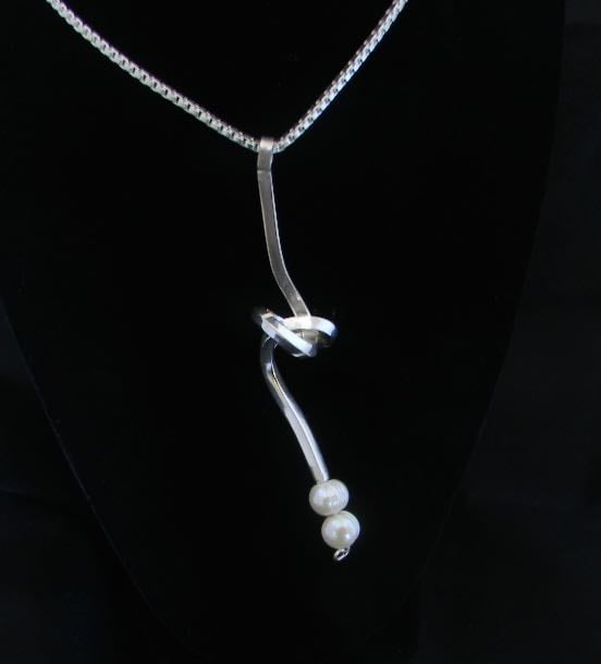 Knotted Pearl Pendant
